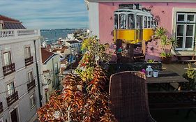 Alfama Patio Apartments